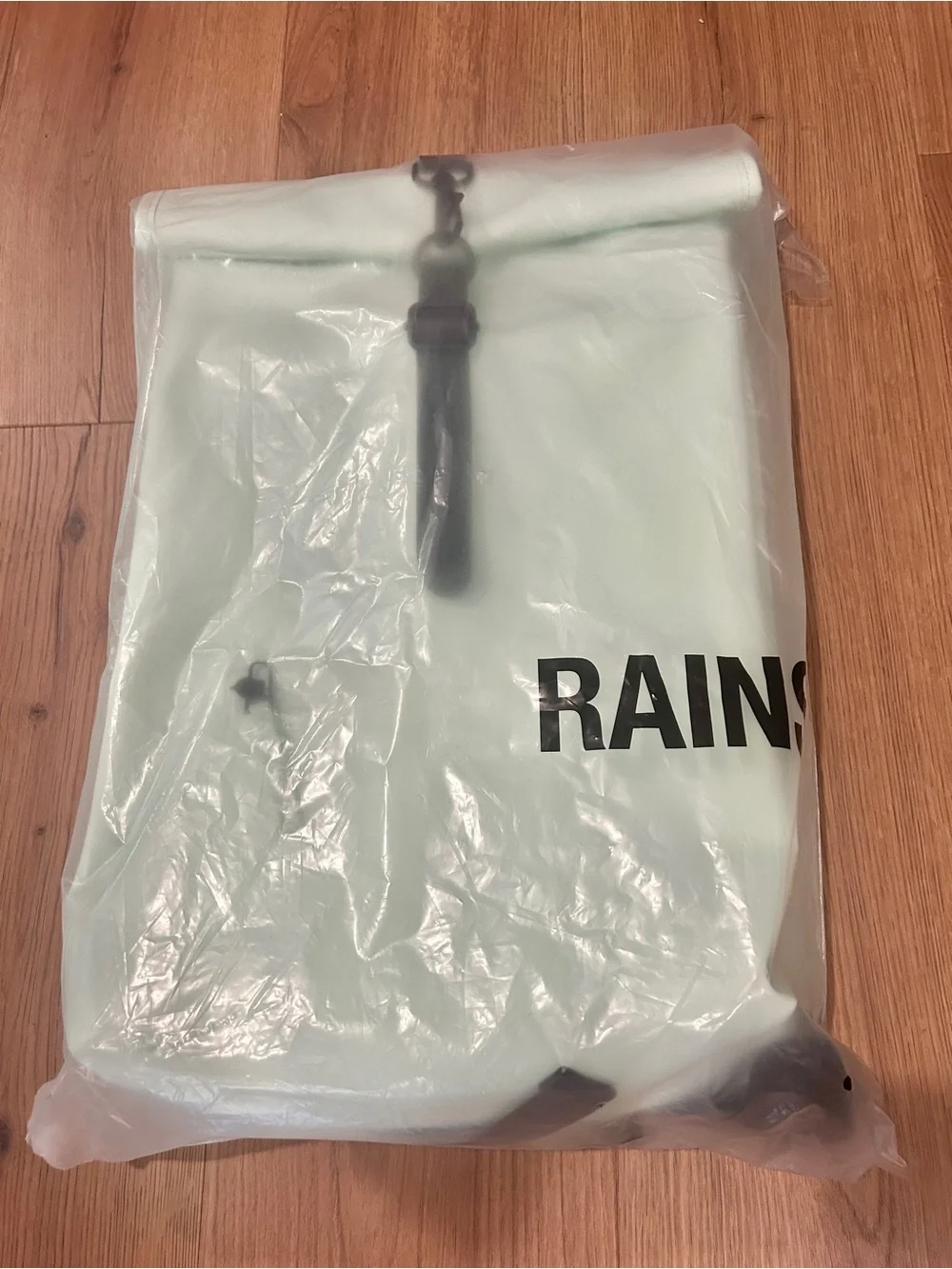 New ⭐️ RAINS Rolltop Rucksack in Mineral